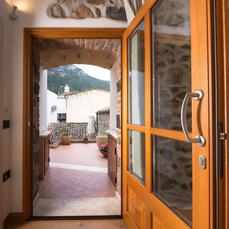 Domo Incantos 招待所