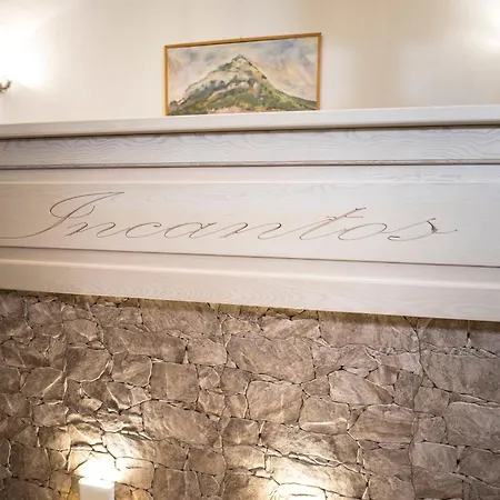 Domo Incantos 招待所 3*