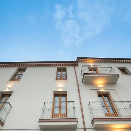 Domo Incantos 招待所